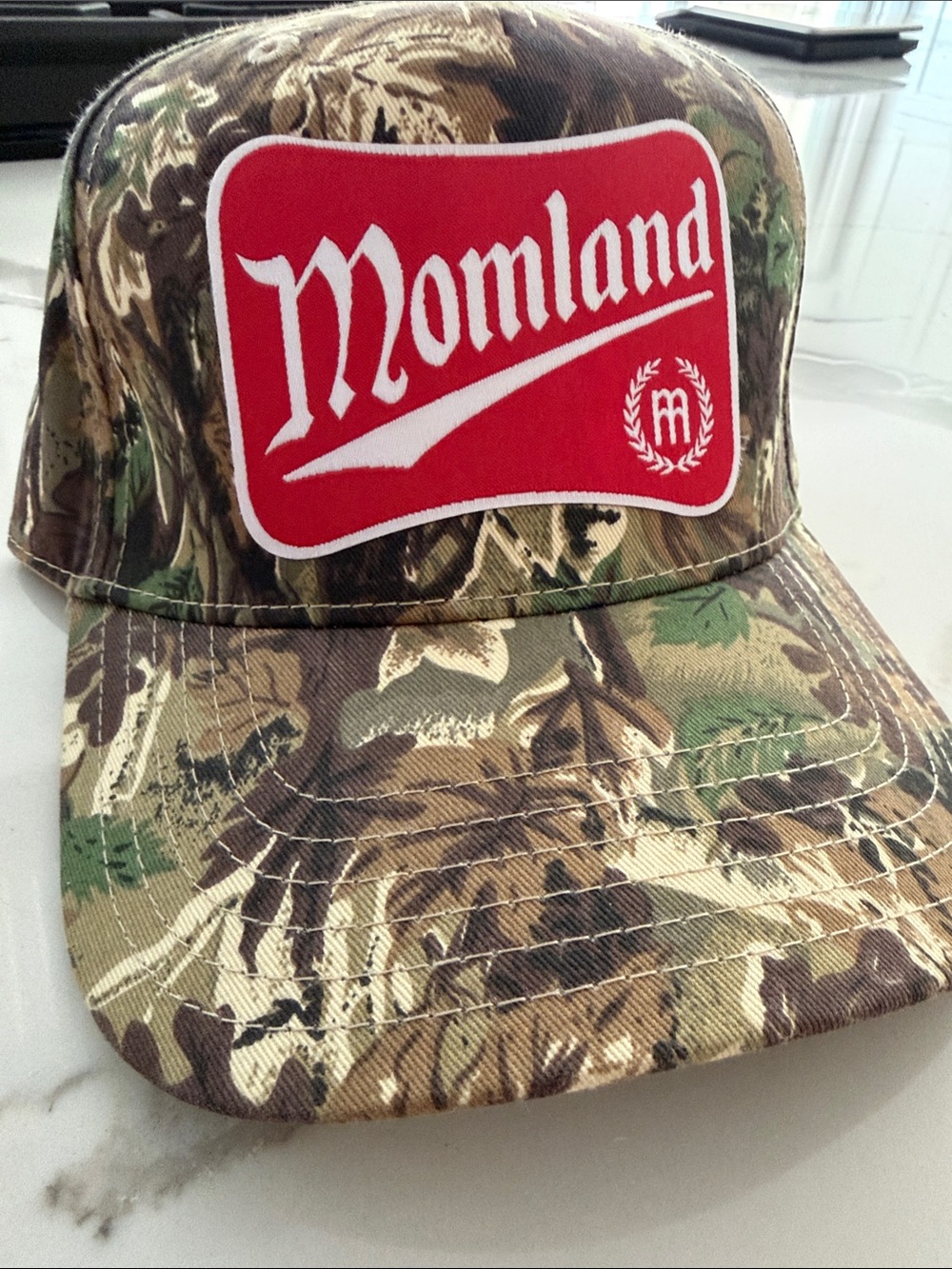 Mommday USA Momland hat